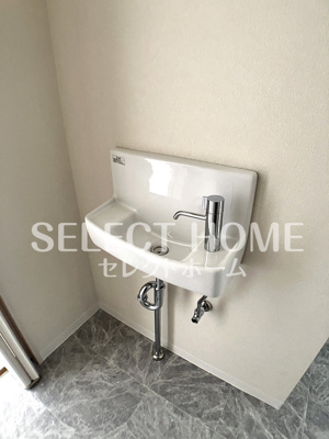 【独立洗面台】 | コーポいちかわ | 朝の支度にも助かる、独立の洗髪洗面化粧台