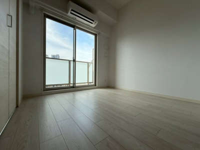 【洋室】 | Alivis北梅田