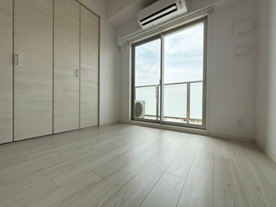 【洋室】 | Alivis北梅田