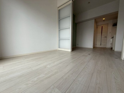 【洋室】 | Alivis北梅田