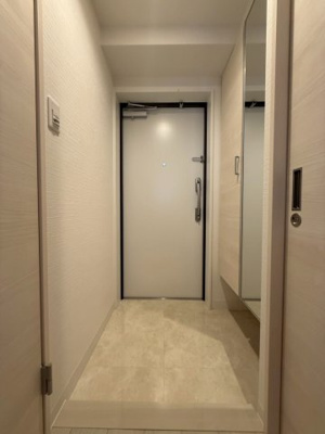 【玄関】 | Alivis北梅田