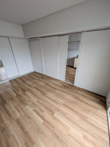 ヴィラナリー上越Ⅱの寝室