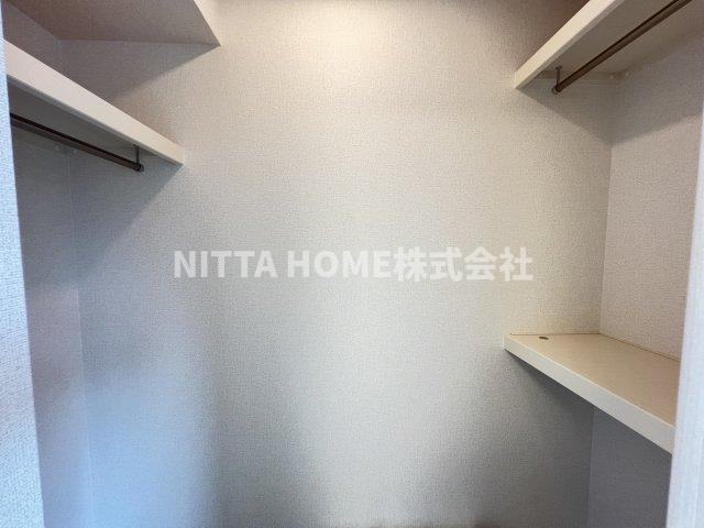 クレール丹波篠山　Ⅰの収納|洋室についているウォークインクローゼットになります◇