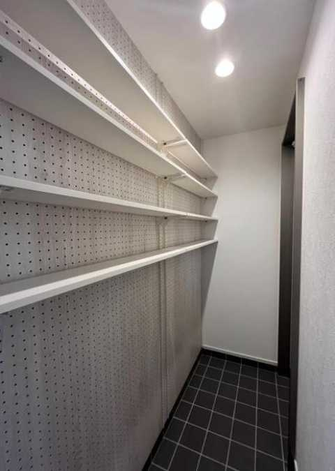 Chocolat maison　築浅　駅近　浴室乾燥機　の玄関