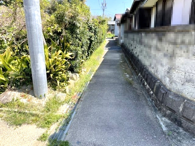 【前面道路含む現地写真】の画像