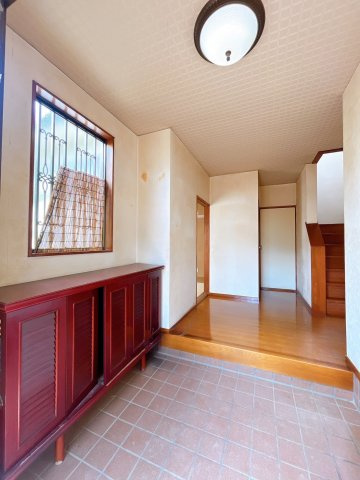 【玄関】 | 前橋市北代田町　中古住宅