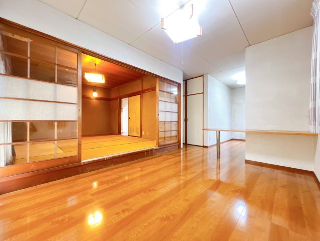 【居間・リビング】 | 前橋市北代田町　中古住宅