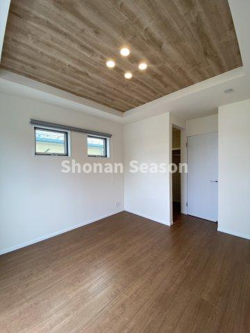 【洋室】 | ファミリー層にもニーズの高い3LDKの間取りプラン◎
全室フローリングでお掃除も楽々ですね♪