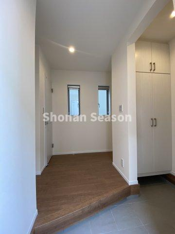 【玄関】 | 履物がスッキリ片付くシューズBOX◎
キレイなスペースが保てますよ♪