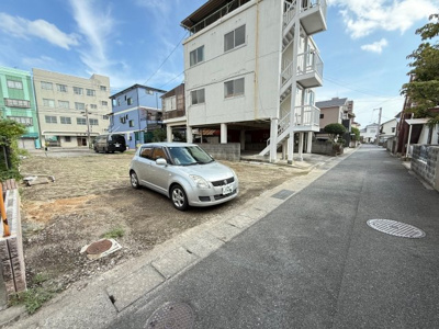 【前面道路含む現地写真】 | 広本町三丁目土地（西側）