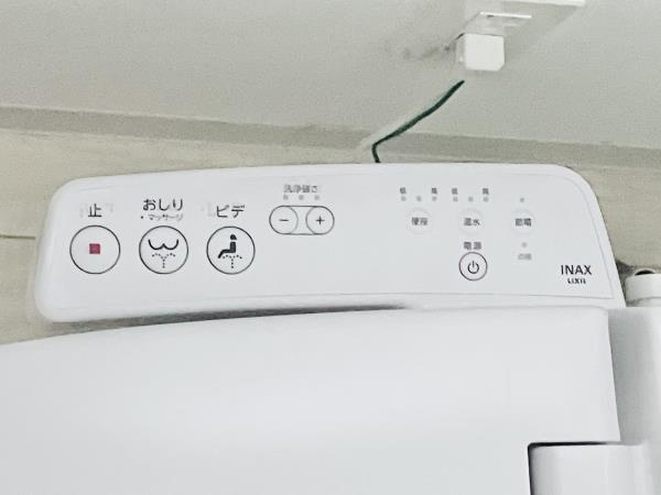 Ｄ’ｓ　ＶＡＲＩＥ三ノ輪レジデンスのトイレ