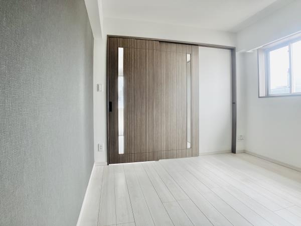 Ｄ’ｓ　ＶＡＲＩＥ三ノ輪レジデンスの居間・リビング