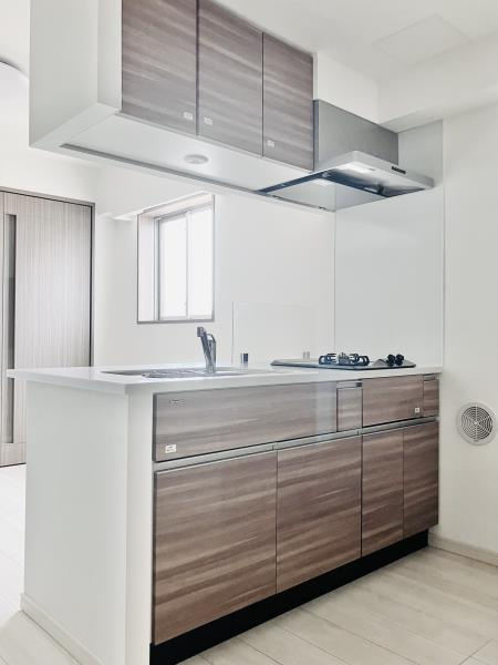 Ｄ’ｓ　ＶＡＲＩＥ三ノ輪レジデンスのキッチン