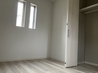 【洋室】 | 安佐南区上安2（AL上安駅）全3棟　NO3 | 2階　洋室×3　収納付きでお部屋がスッキリ広く使えます。