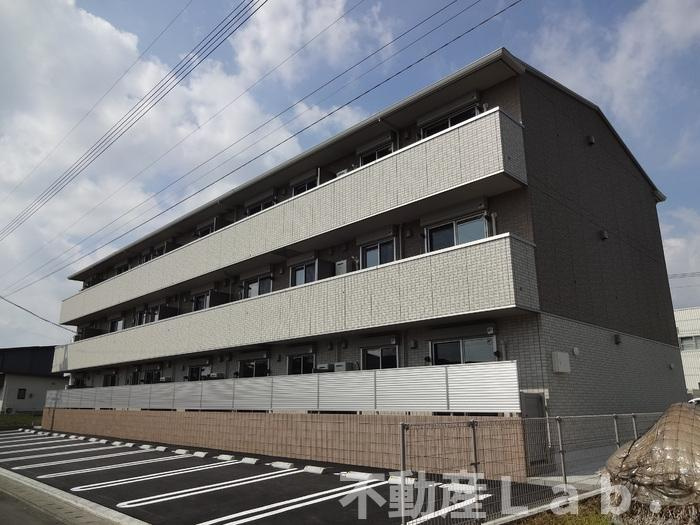 ハピネス江越の外観