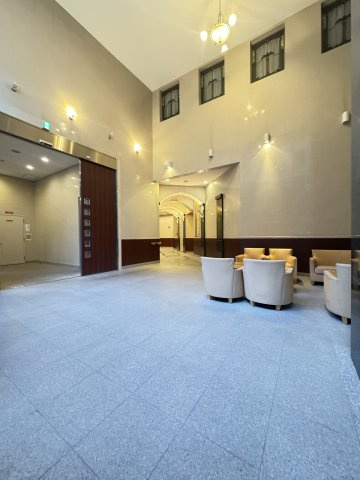 ライオンズマンションみなと元町のロビー