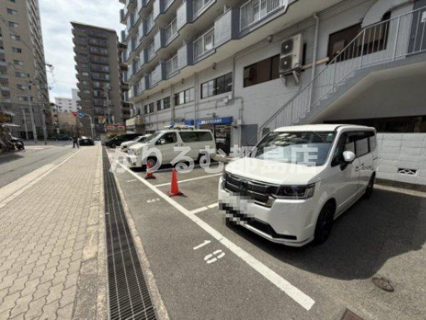 大阪市都島区東野田町１丁目の賃貸マンションの駐車場