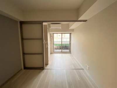 【居間・リビング】 | アーバネックス京町堀 | 東向きですが充分に太陽の光を取り込めます♪