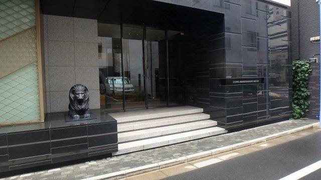 ライオンズ浅草橋ミレスのエントランス