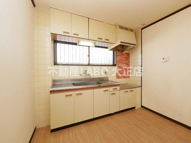 ファーストマンションのキッチン