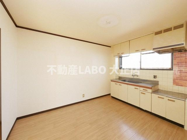 ファーストマンションの居間・リビング