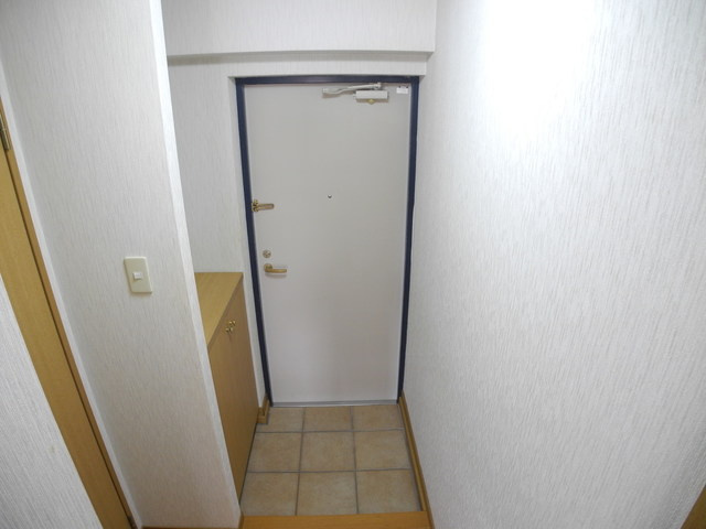 ルネス・トウワの玄関|※室内画像は別号室のもの