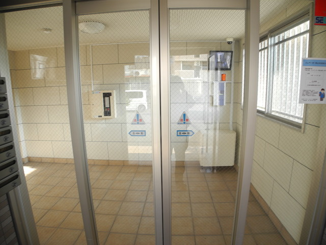 ルネス・トウワのエントランス