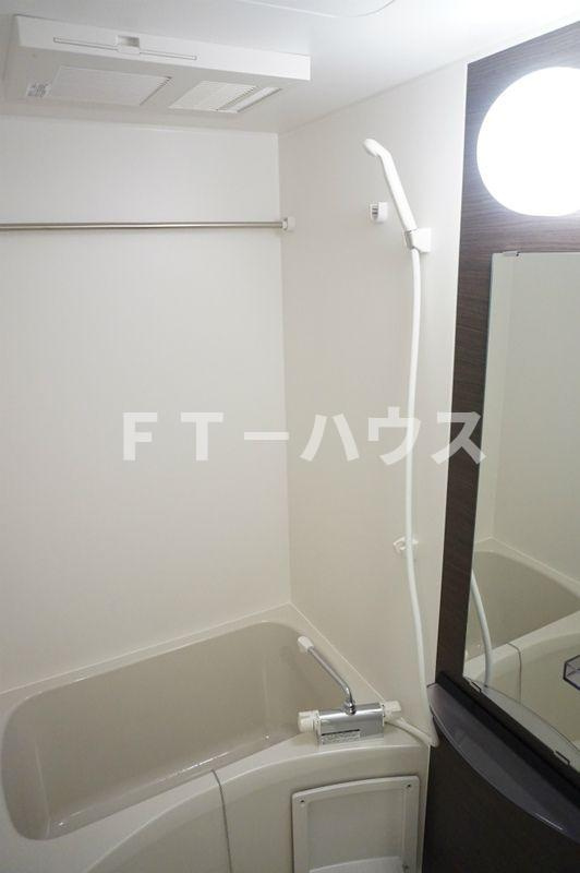 リブリ・ヨシキの浴室