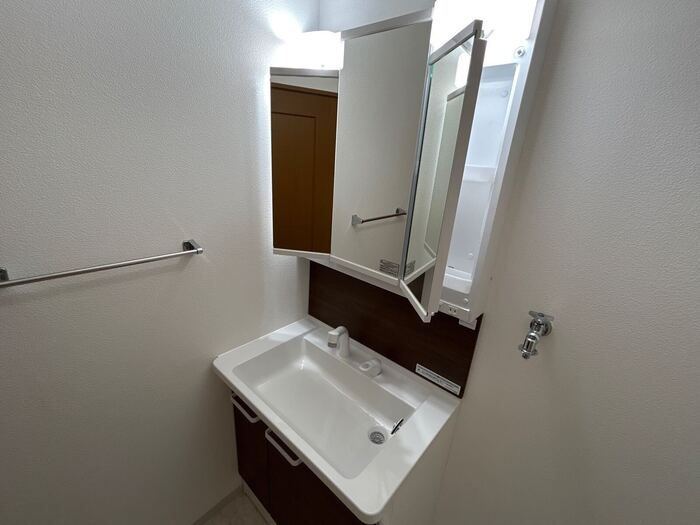 カイザークローネ　Ⅱの独立洗面台