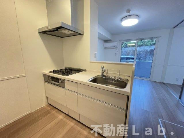 セレブ火の君のキッチン|106号室のお写真です。