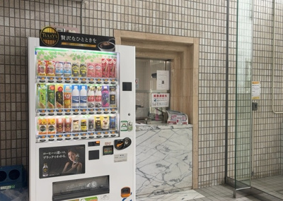 【受付】 | メゾン・ド・ノア元横山 | 受付はマンションコンシェルジュがいる場合もあれば、管理人が滞在する小部屋を総称して呼ぶことがあります。主にエントランスに設置されていることから、防犯面でも期待ができます。防犯設備がない場合はより安心！