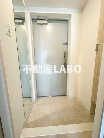 グランエクラドーム前の玄関