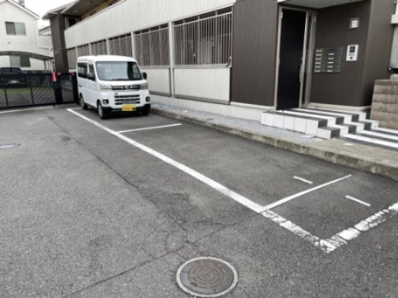 Villa Hermitage Courtの駐車場