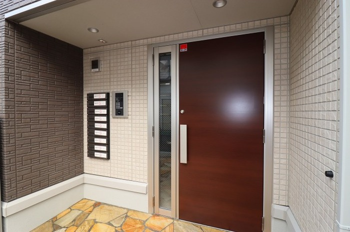 コンフォート リリィのエントランス|オートロック