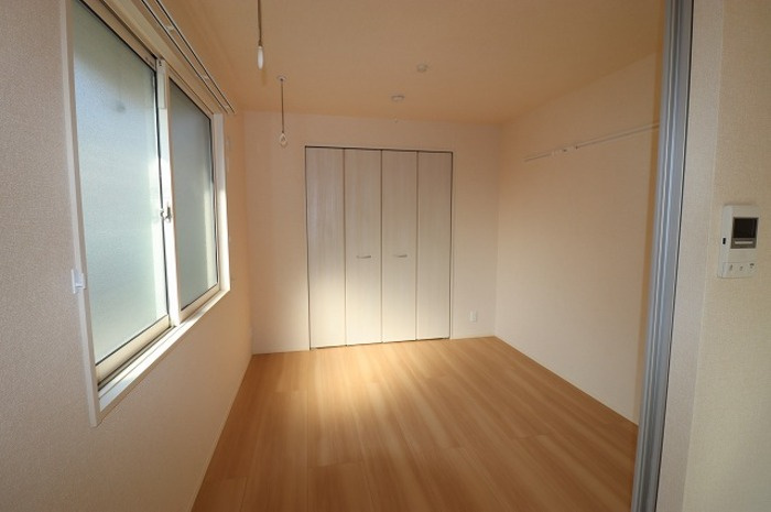 コンフォート リリィの洋室|洋室