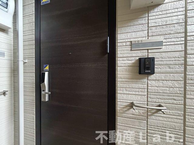 セレブ日吉のエントランス