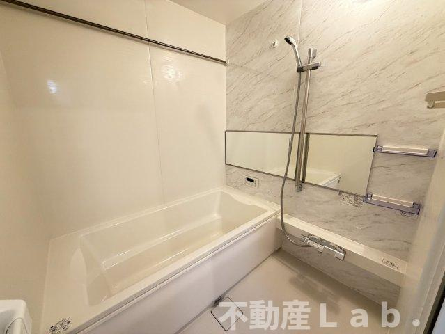 セレブ日吉の浴室