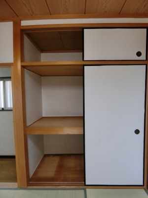 【収納】 | 泉大津市西港町貸家