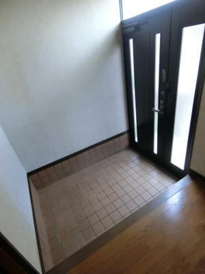 【玄関】 | 泉大津市西港町貸家