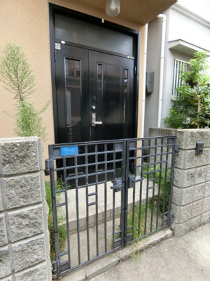 【エントランス】 | 泉大津市西港町貸家