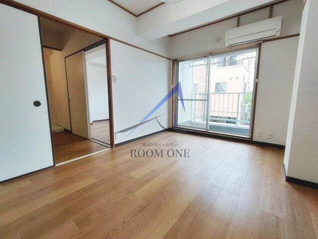 榎本マンションの居間・リビング|洋室のお部屋です。