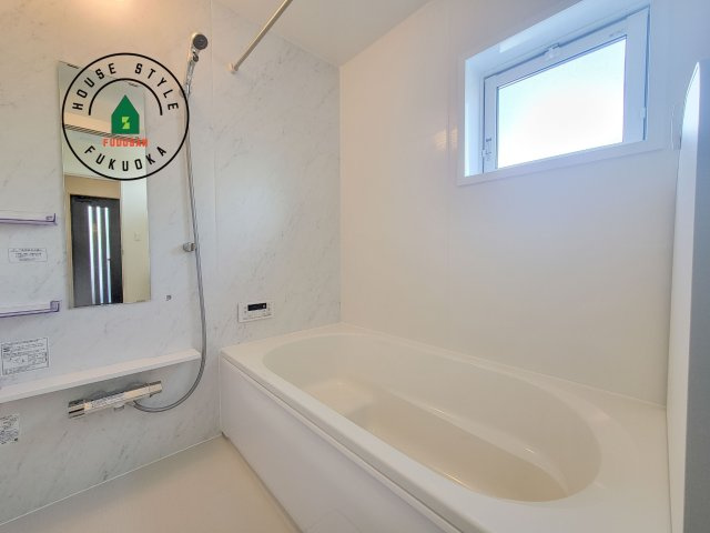 福岡市東区美和台6丁目第1-1棟（1号棟）の浴室|1日の疲れを癒してくれる広々バスルーム。雨の日のお洗濯にも大活躍な浴室乾燥機付です！