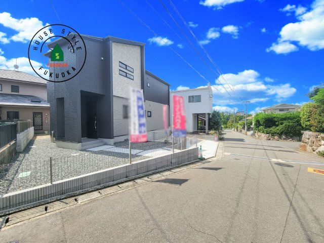 福岡市東区美和台6丁目第1-1棟（1号棟）の前面道路含む現地写真|見学の時間などお気軽にお問い合わせ下さい。