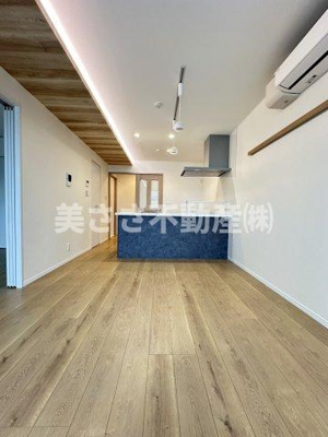 【居間・リビング】 | Autumn Grace M