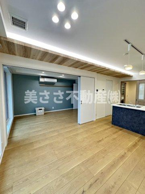 【居間・リビング】 | Autumn Grace M