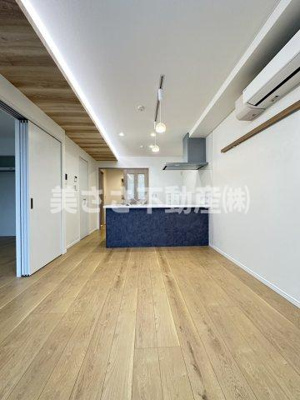 【居間・リビング】 | Autumn Grace M