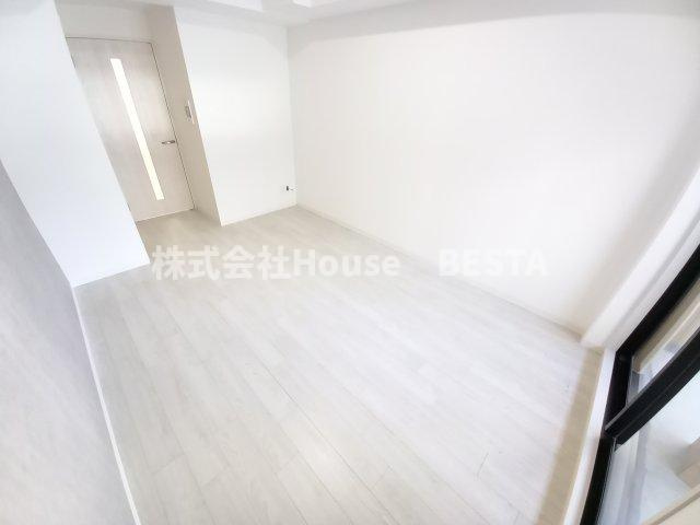 GENOVIA神戸湊川公園の居間・リビング