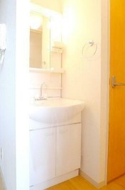 【独立洗面台】 | TOKIOレジデンス | 嬉しい独立洗面台付き。