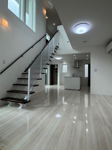 羽島市舟橋町宮北三丁目戸建の居間・リビング