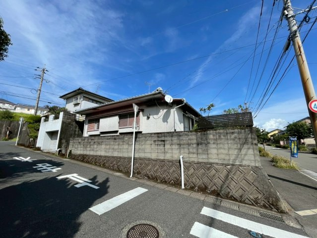 武岡3丁目　売地の外観|角地のため開放的な立地。